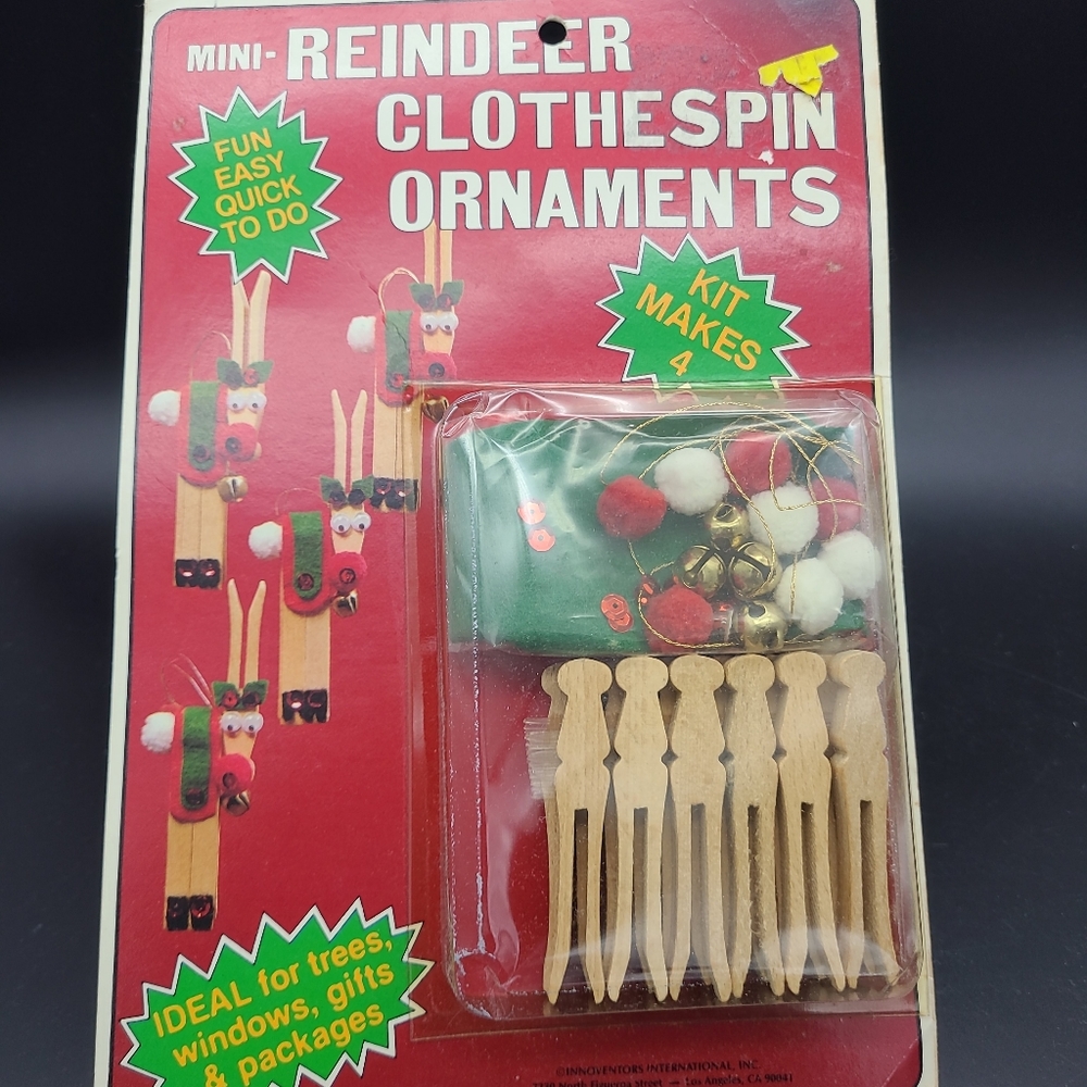 Vintage Christmas Craft Reindeer Clothespin Ornaments Kit 1980's NEW. NOS.